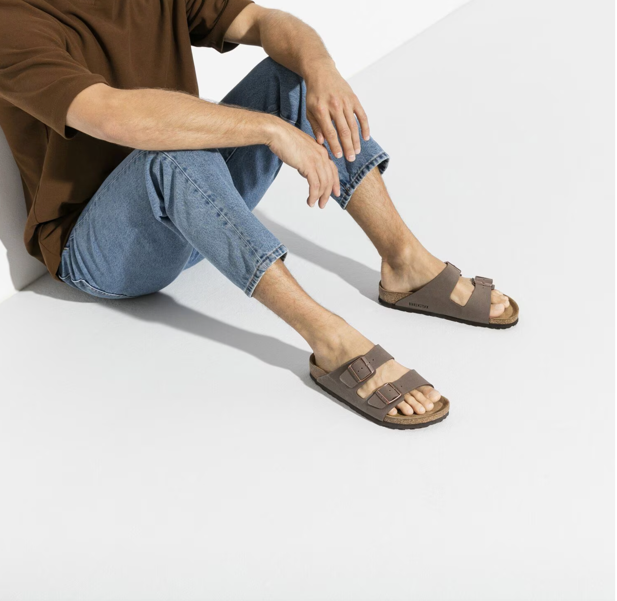 Birkenstock Arizona in Mocha