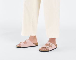 Birkenstock Arizona Suede in Light Rose